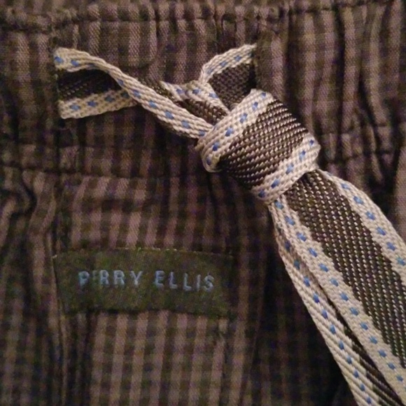 Perry Ellis - Picture 3 of 6